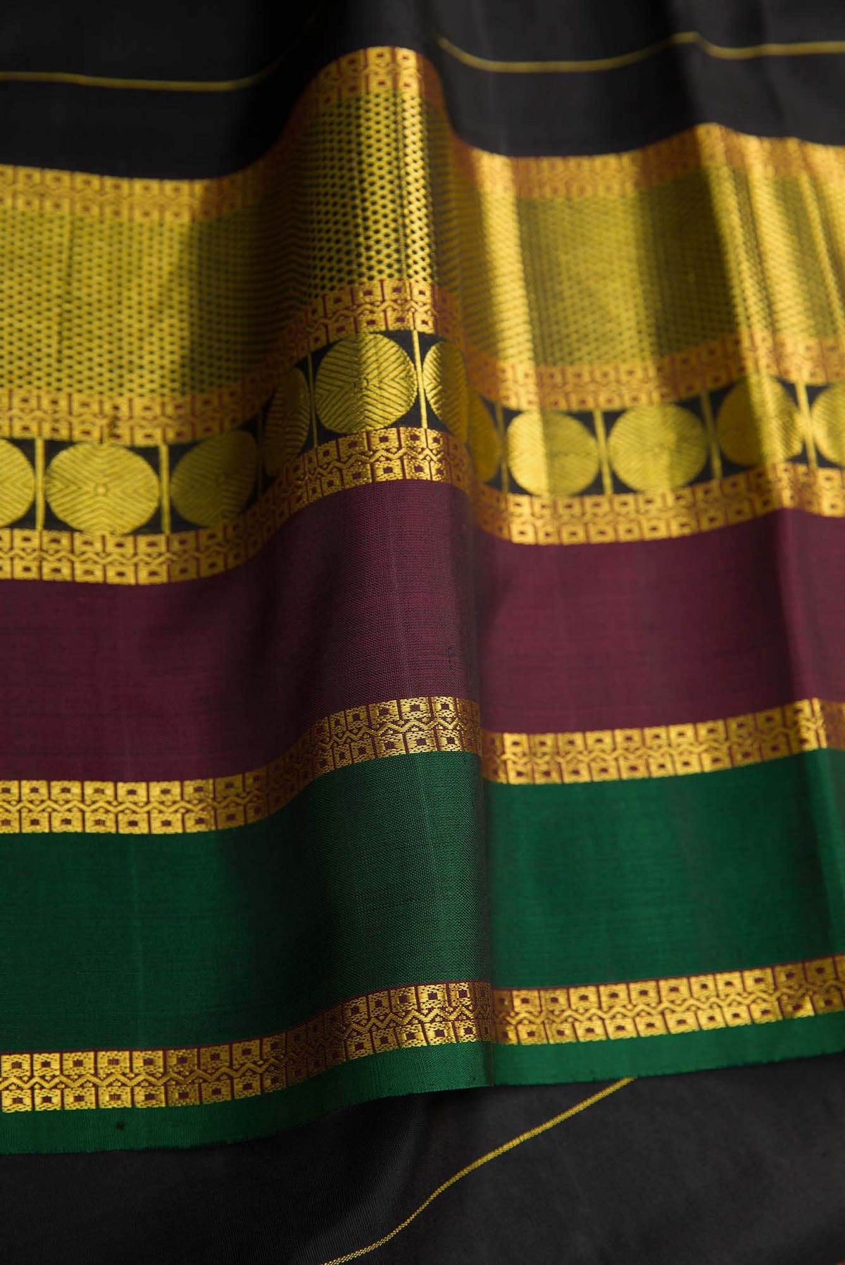 Pure Silk Pure Zari Off White Dual Tone Kanchipuram Saree