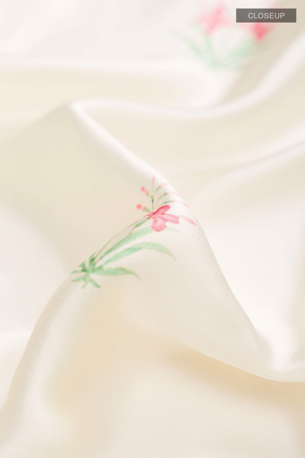 Cream Satin Crepe Saree