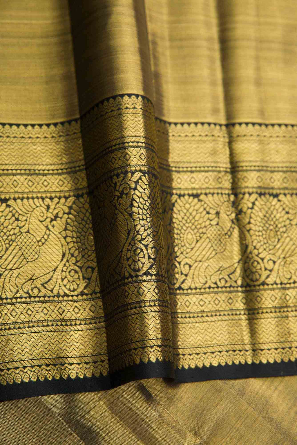 Gold Dual Tone Kanchipuram Tissue Silk Saree