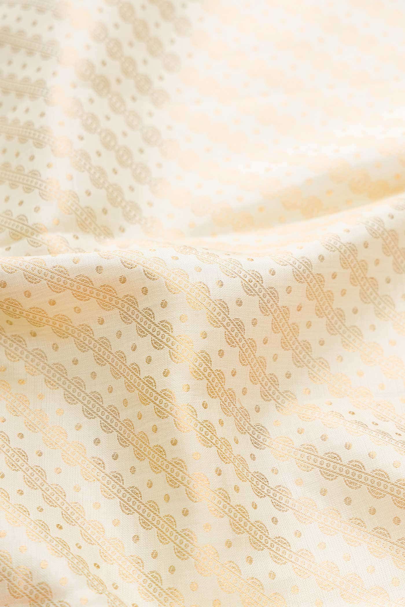 Off White Dual Tone Kanchipuram Silk Saree