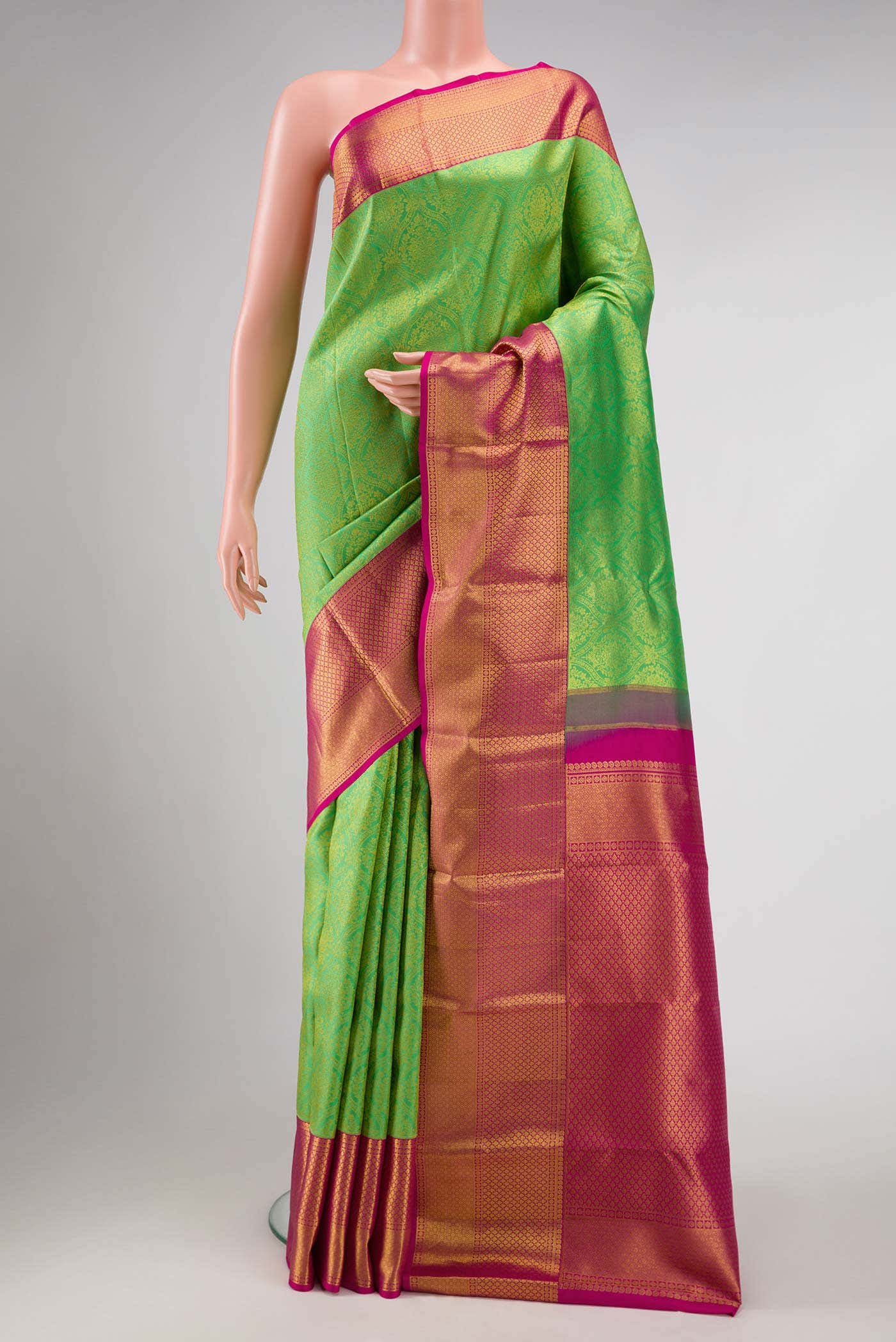Parrot Green Dual Tone Kanchipuram Silk Saree