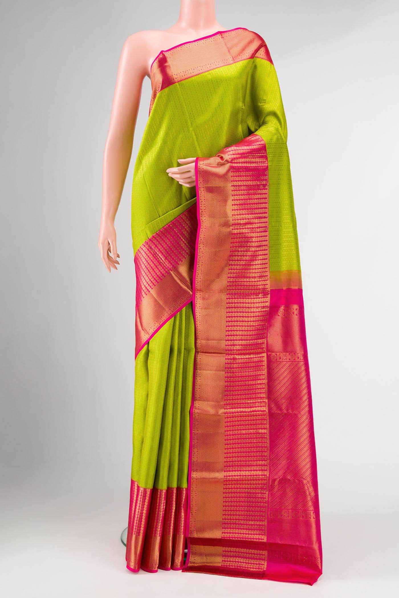 Parrot Green Kanchipuram Silk Saree
