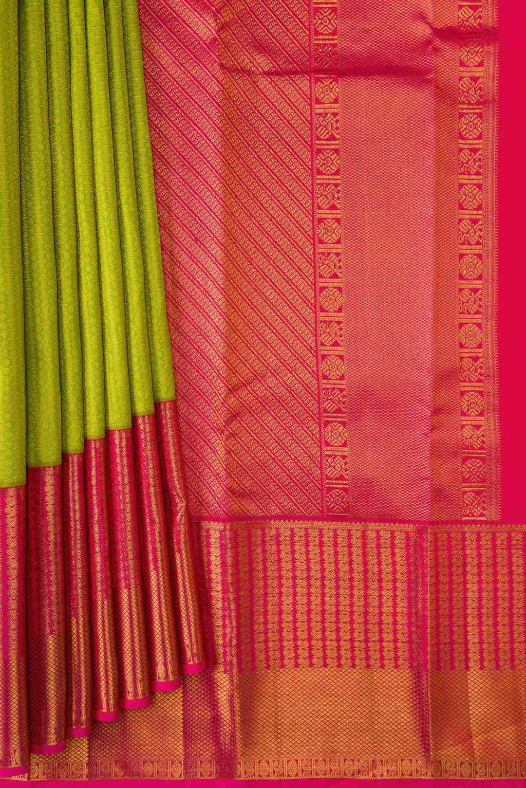 Parrot Green Kanchipuram Silk Saree