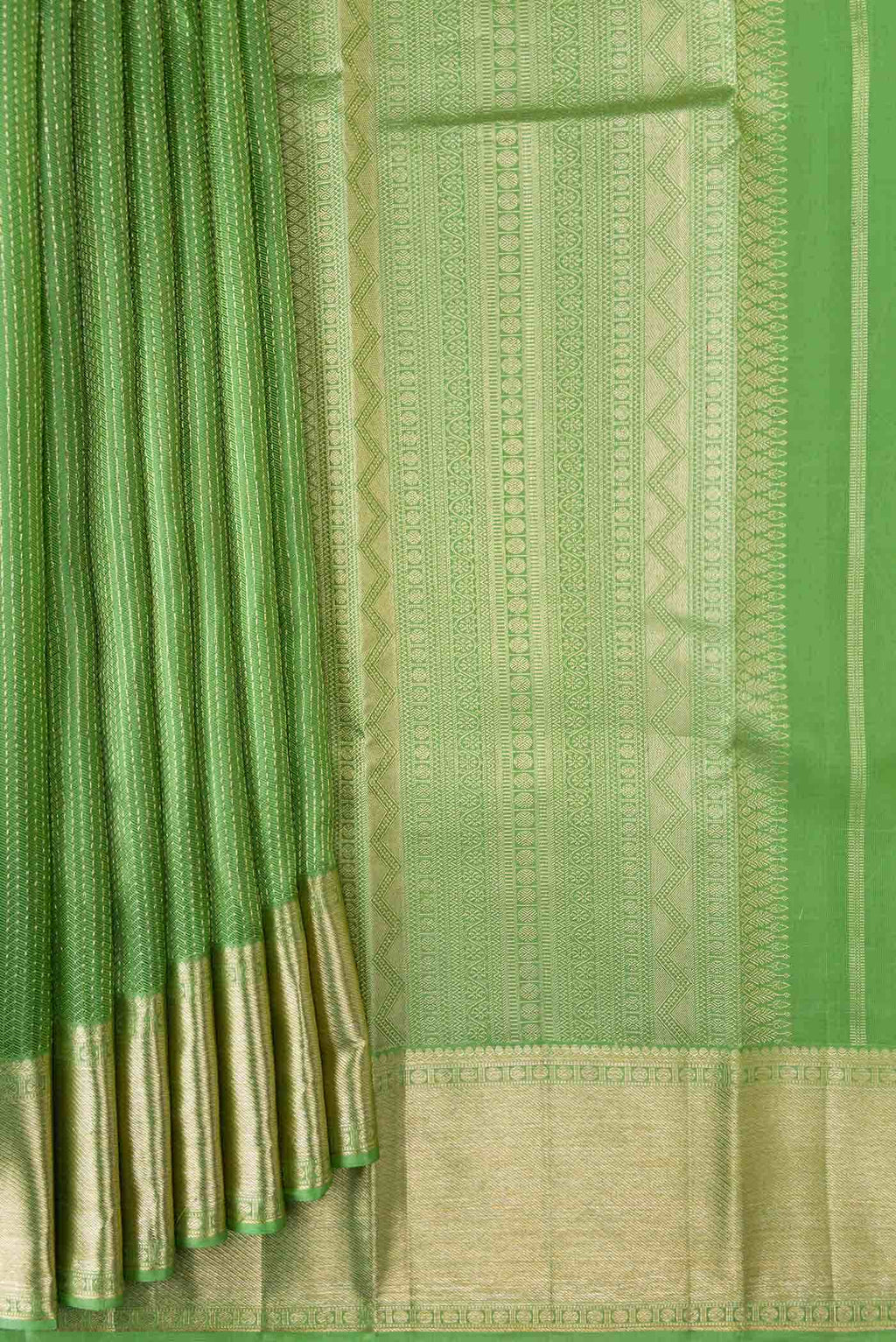Green Dual Tone Kanchipuram Silk Saree