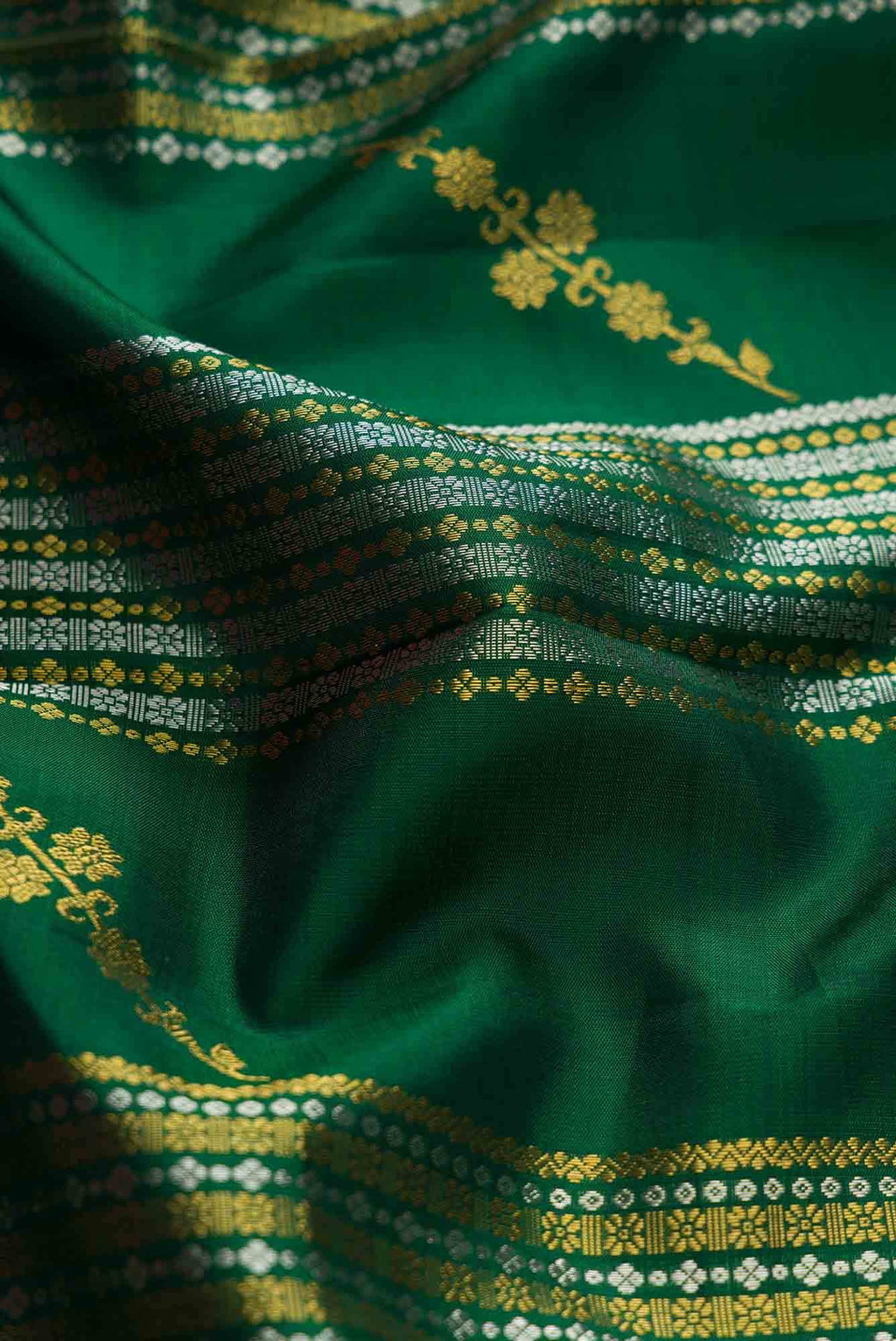 Green Dual Tone Kanchipuram Silk Saree