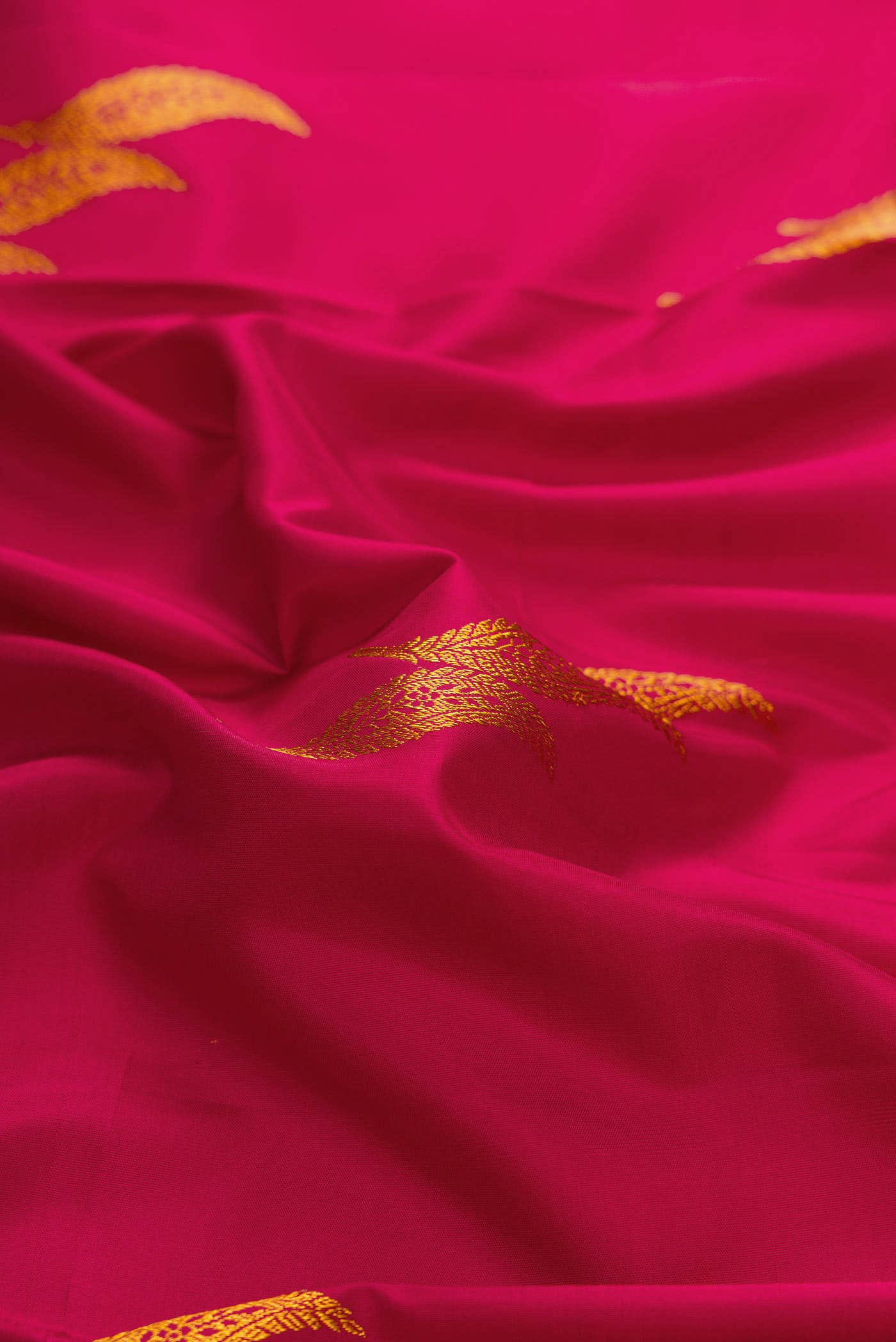 Dark Pink Dual Tone Kanchipuram Silk Saree
