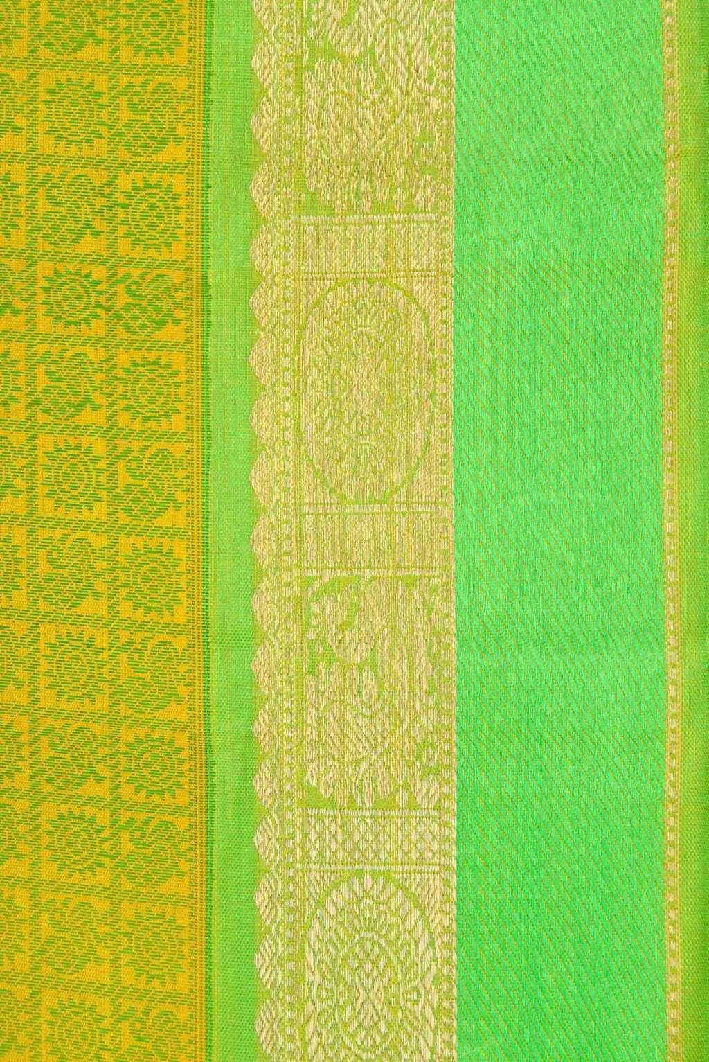 Pure Silk Pure Zari Parrot Green Dual Tone Kanchipuram Saree