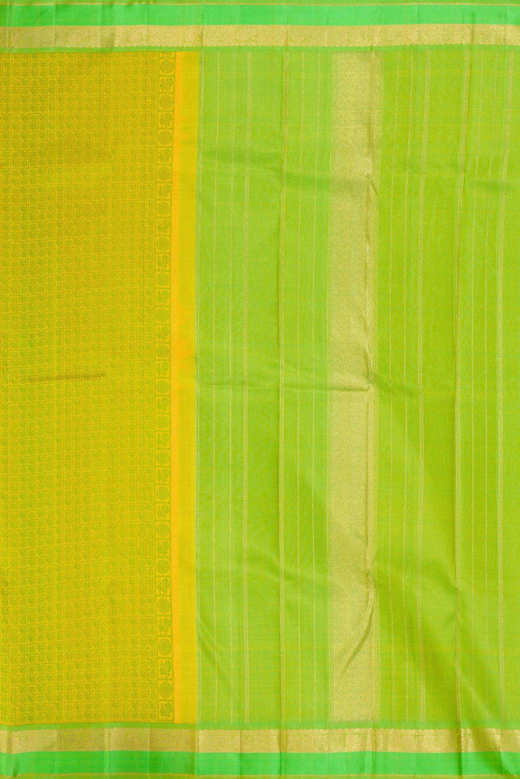 Pure Silk Pure Zari Parrot Green Dual Tone Kanchipuram Saree