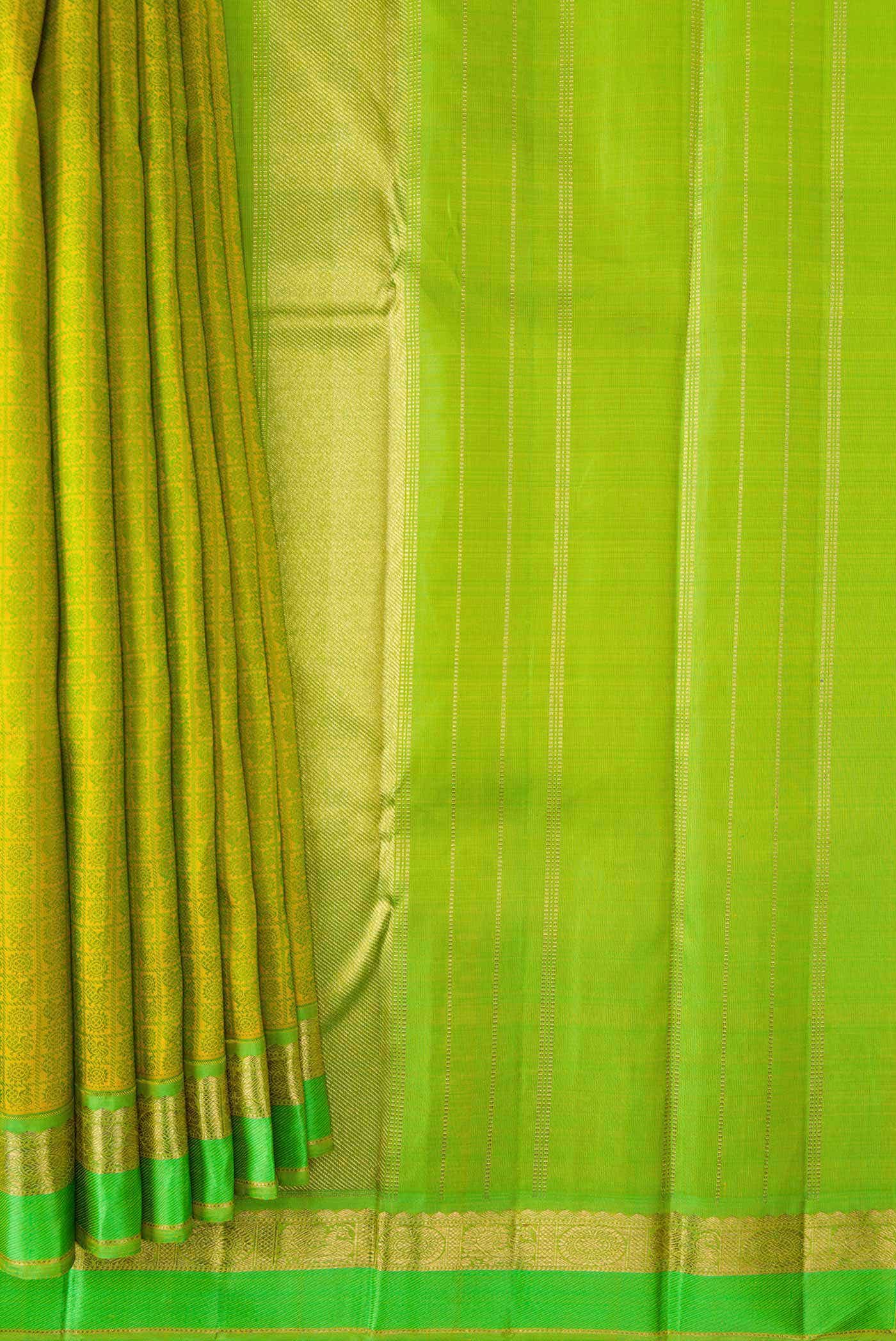 Pure Silk Pure Zari Parrot Green Dual Tone Kanchipuram Saree