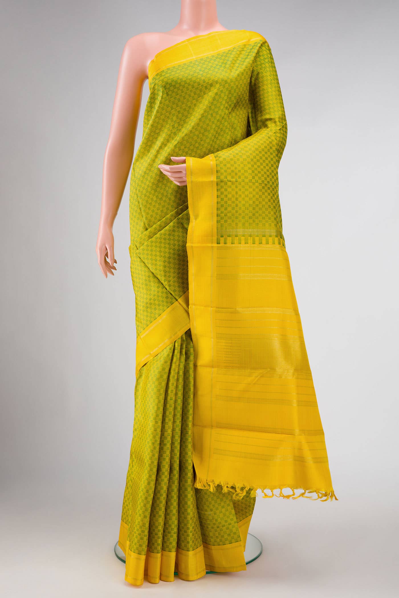 Pure Silk Pure Zari Parrot Green Dual Tone Kanchipuram Saree