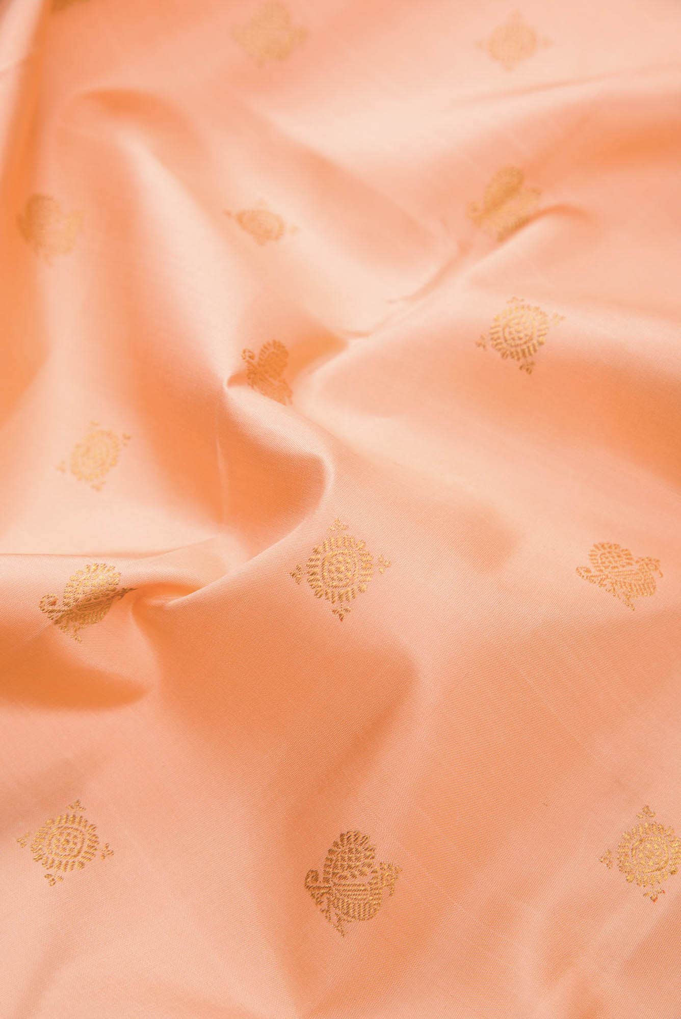 Pure Silk Pure Zari Peach Dual Tone Kanchipuram Saree