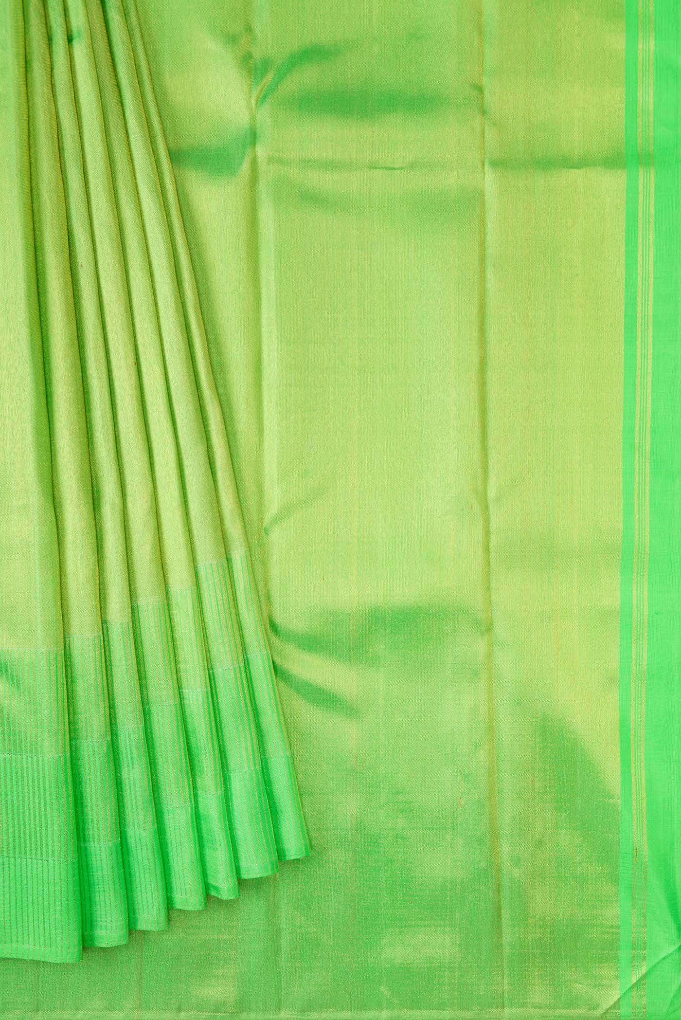 Parrot Green Kanchipuram Silk Saree