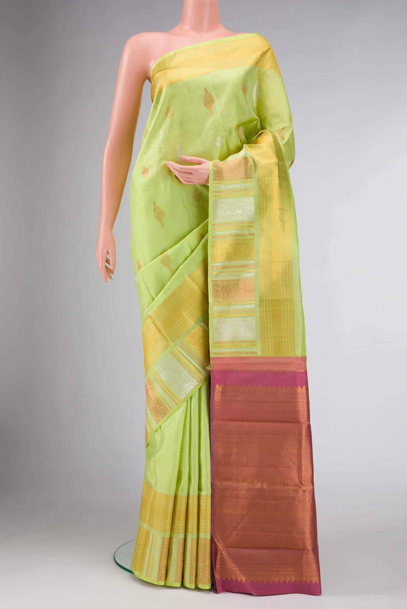 Parrot Green Dual Tone Kanchipuram Silk Saree