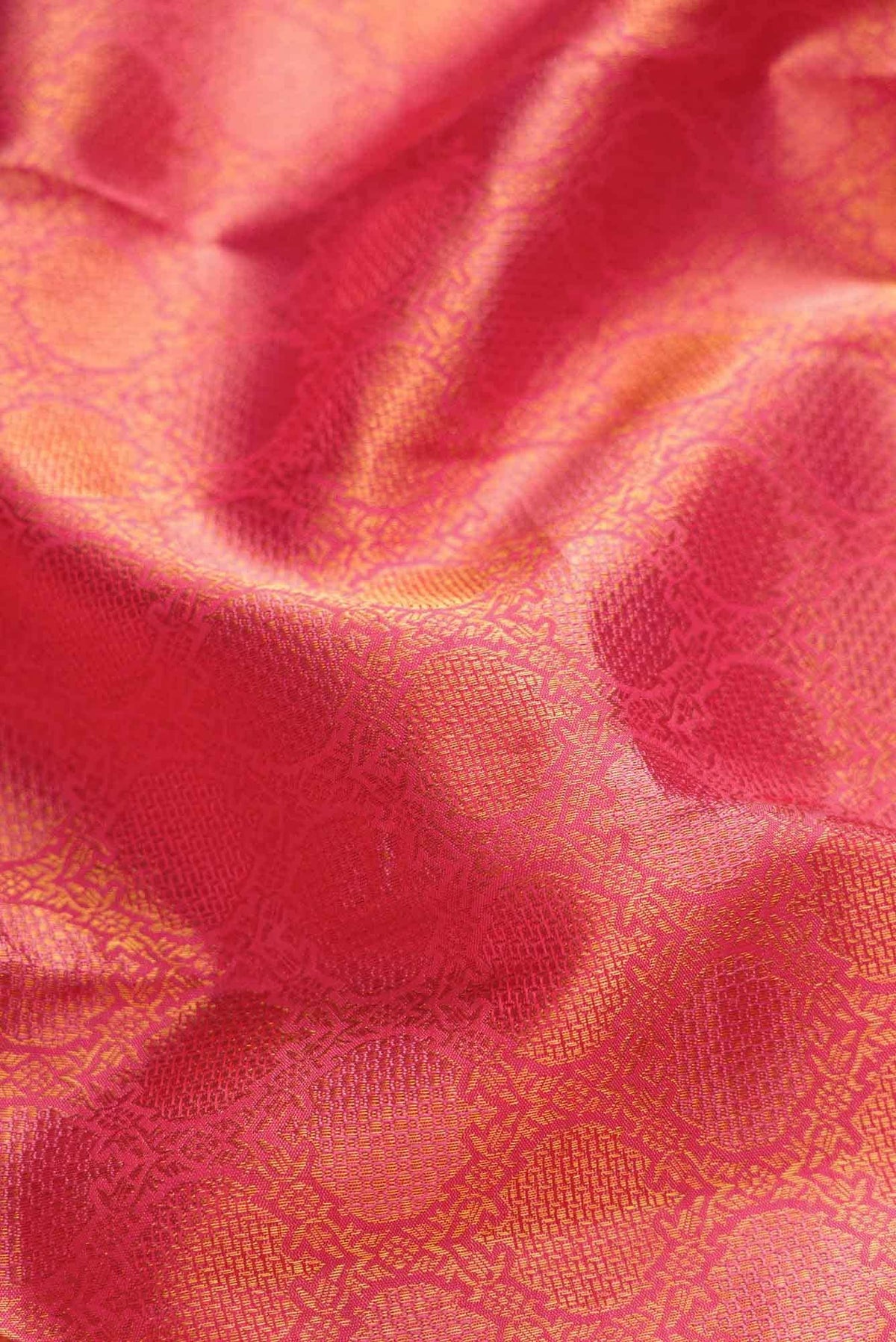 Pure Silk Pure Zari Peach Dual Tone Kanjivaram Saree