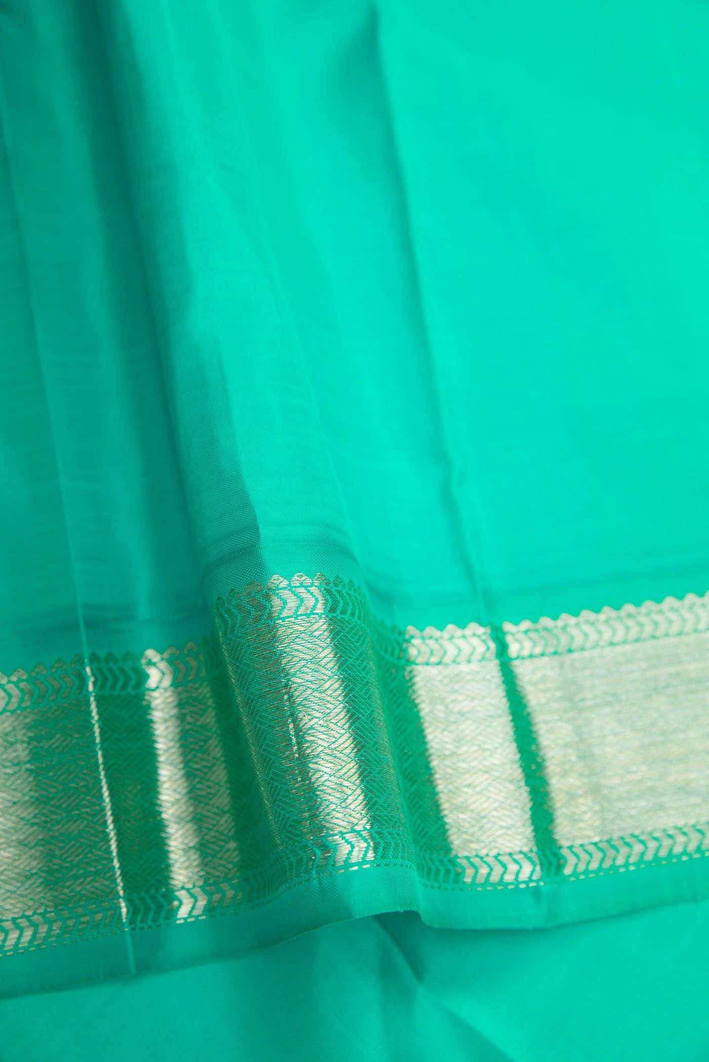 Lavender Dual Tone Kanchipuram Silk Saree