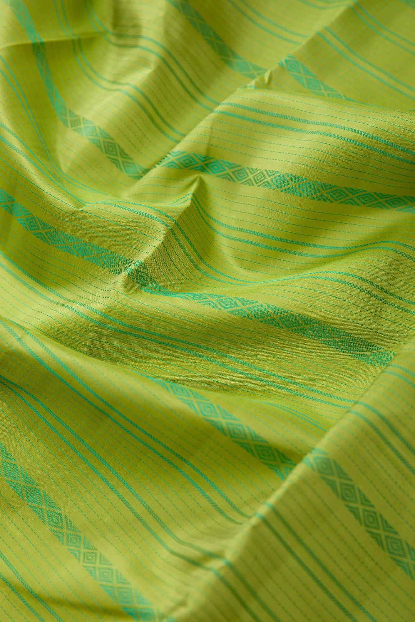 Pure Silk Pure Zari Green Dual Tone Kanchipuram Saree