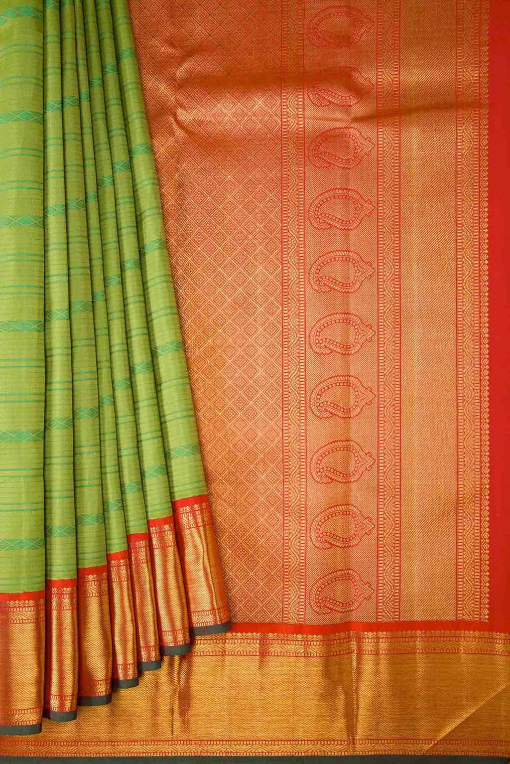 Pure Silk Pure Zari Green Dual Tone Kanchipuram Saree