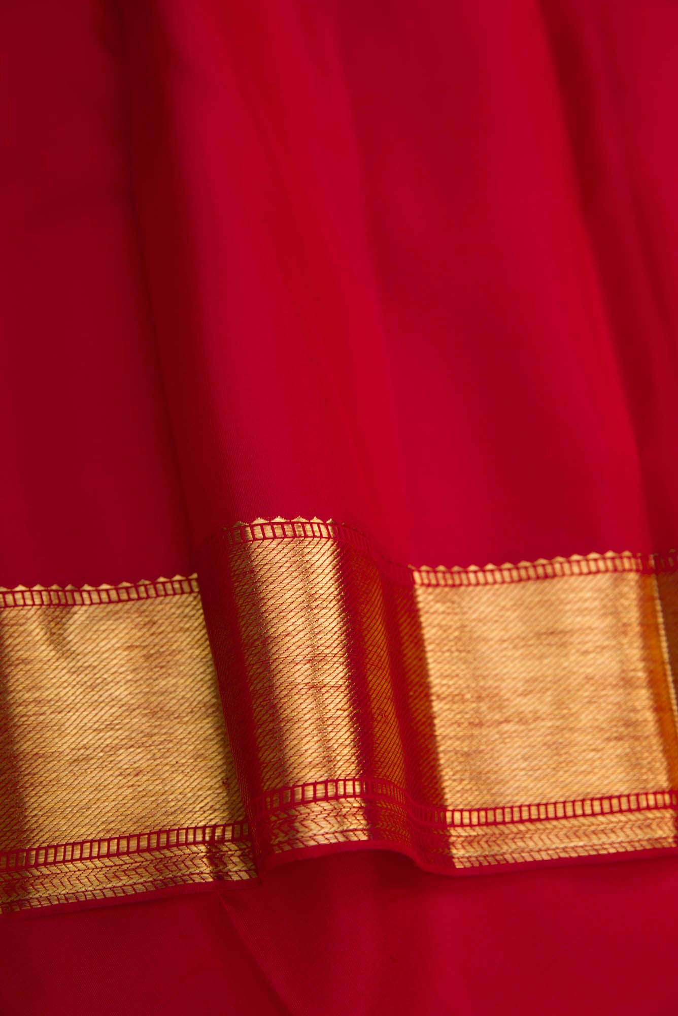 Pure Silk Pure Zari Red Dual Tone Kanchipuram Saree