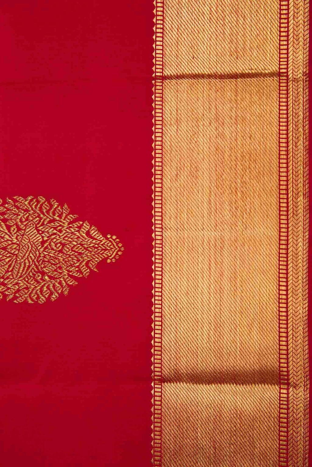 Pure Silk Pure Zari Red Dual Tone Kanchipuram Saree