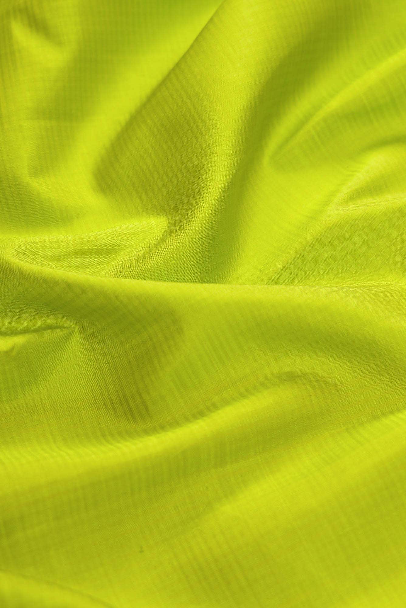 Parrot Green Dual Tone Kanchipuram Silk Saree