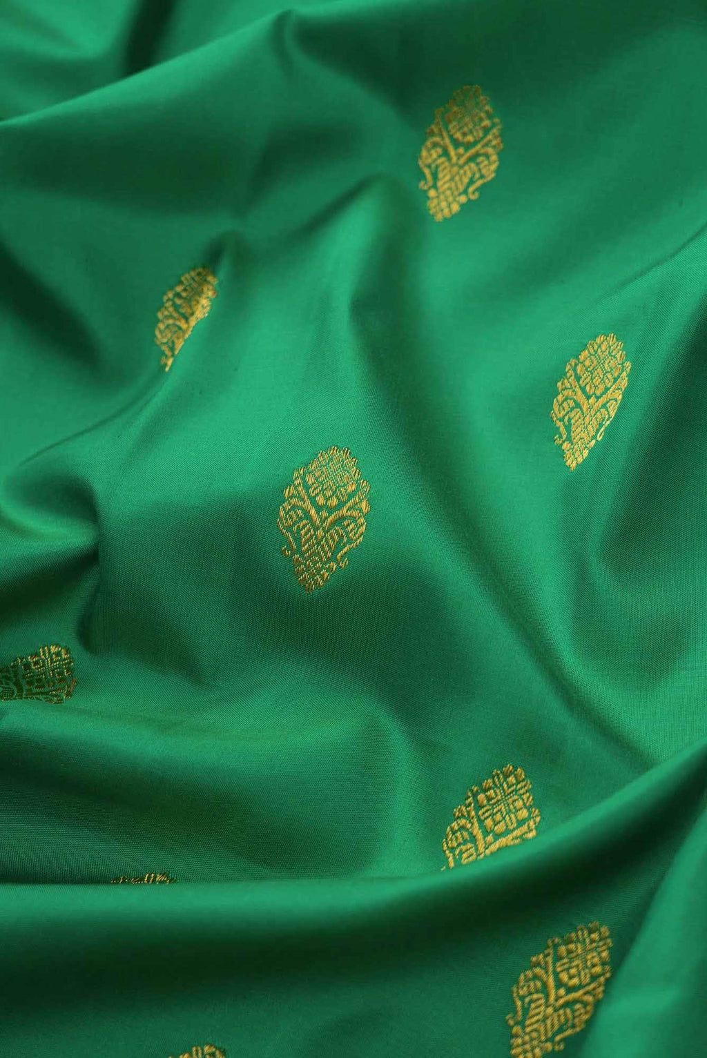 Pure Silk Pure Zari Green Dual Tone Kanchipuram Saree