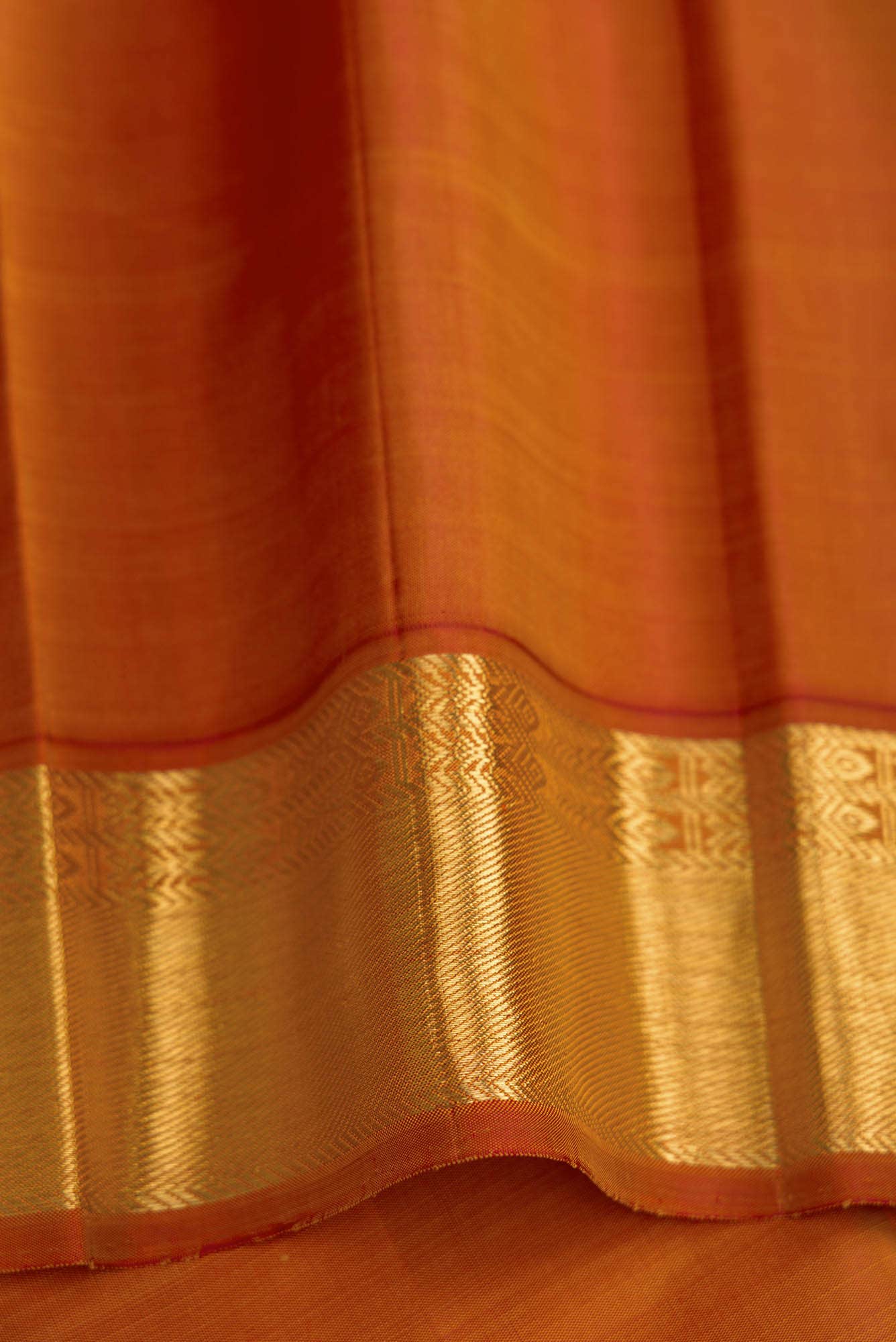 Pure Silk Pure Zari Purple Dual Tone Kanchipuram Saree