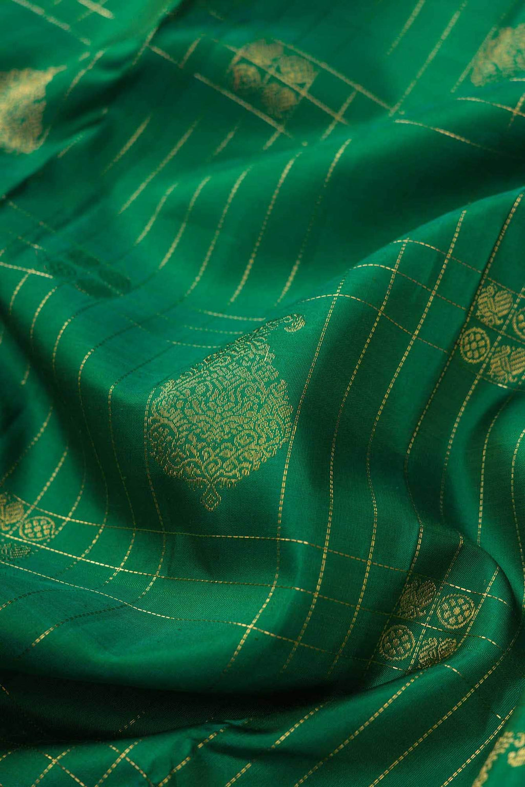 Pure Silk Pure Zari Green Dual Tone Kanchipuram Saree