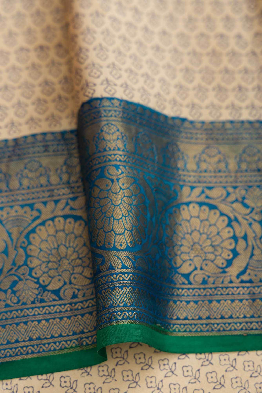 Sandal Dual Tone Kanchipuram Silk Saree