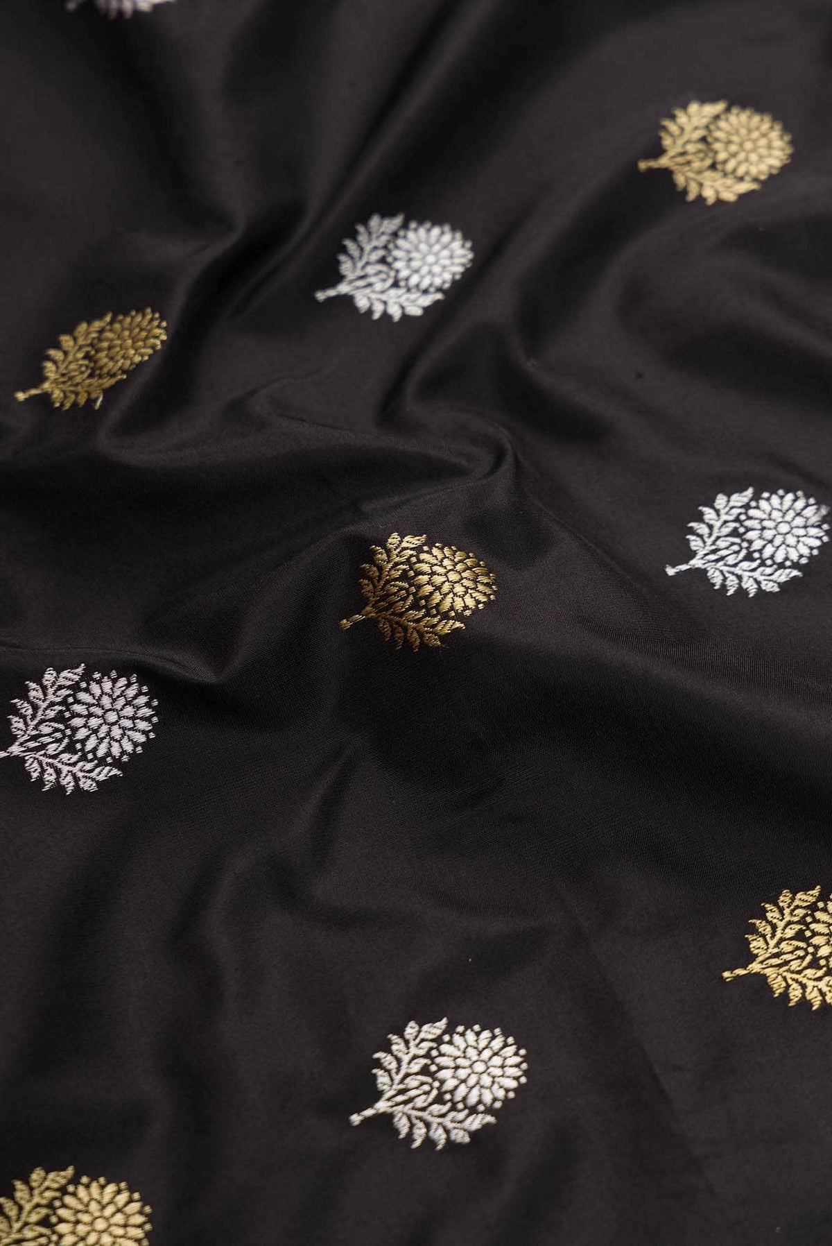 Black Dual Tone Banarasi Silk Saree