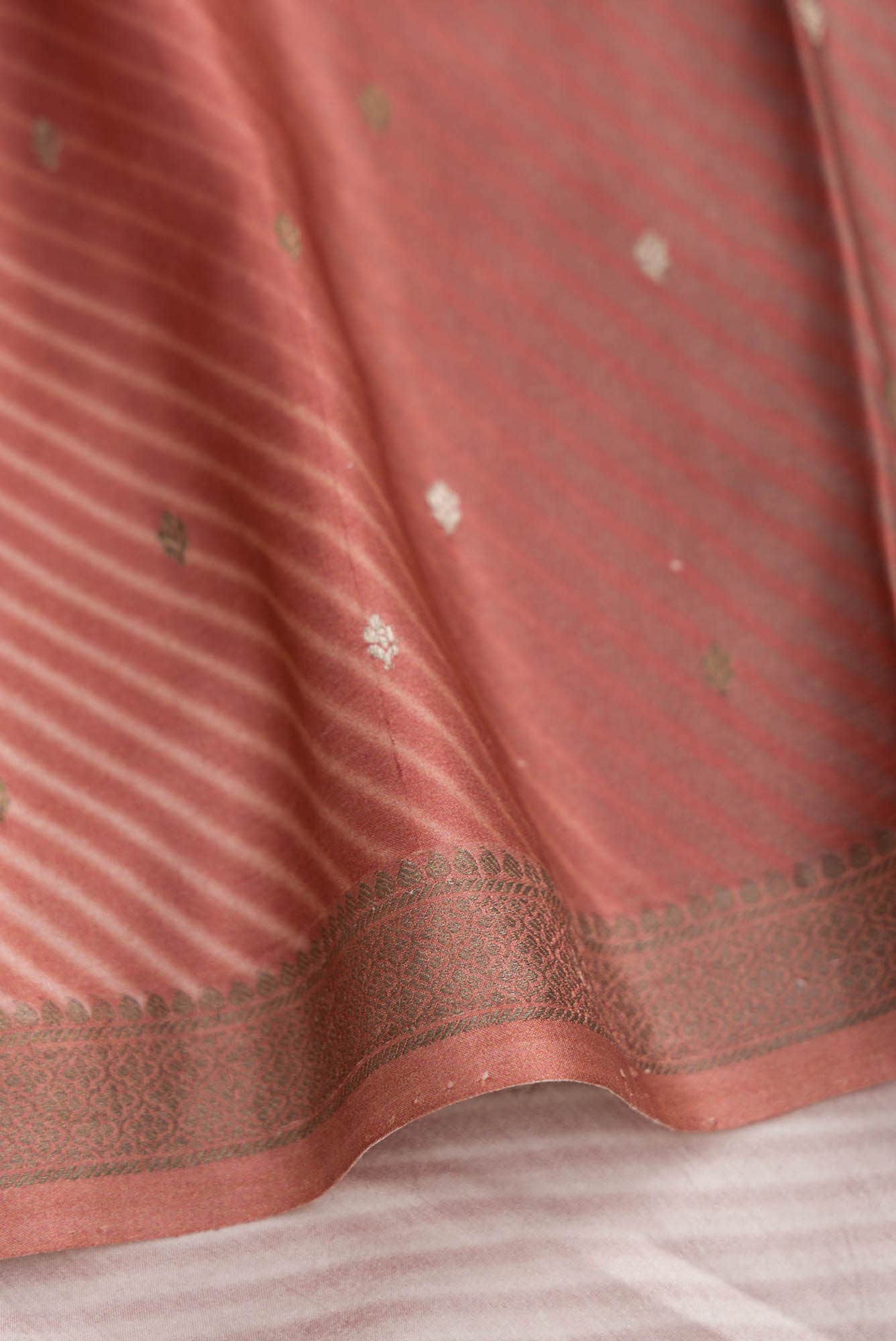 Maroon Pink and Blue Dual Tone Mysore Crepe Sareenf2767169