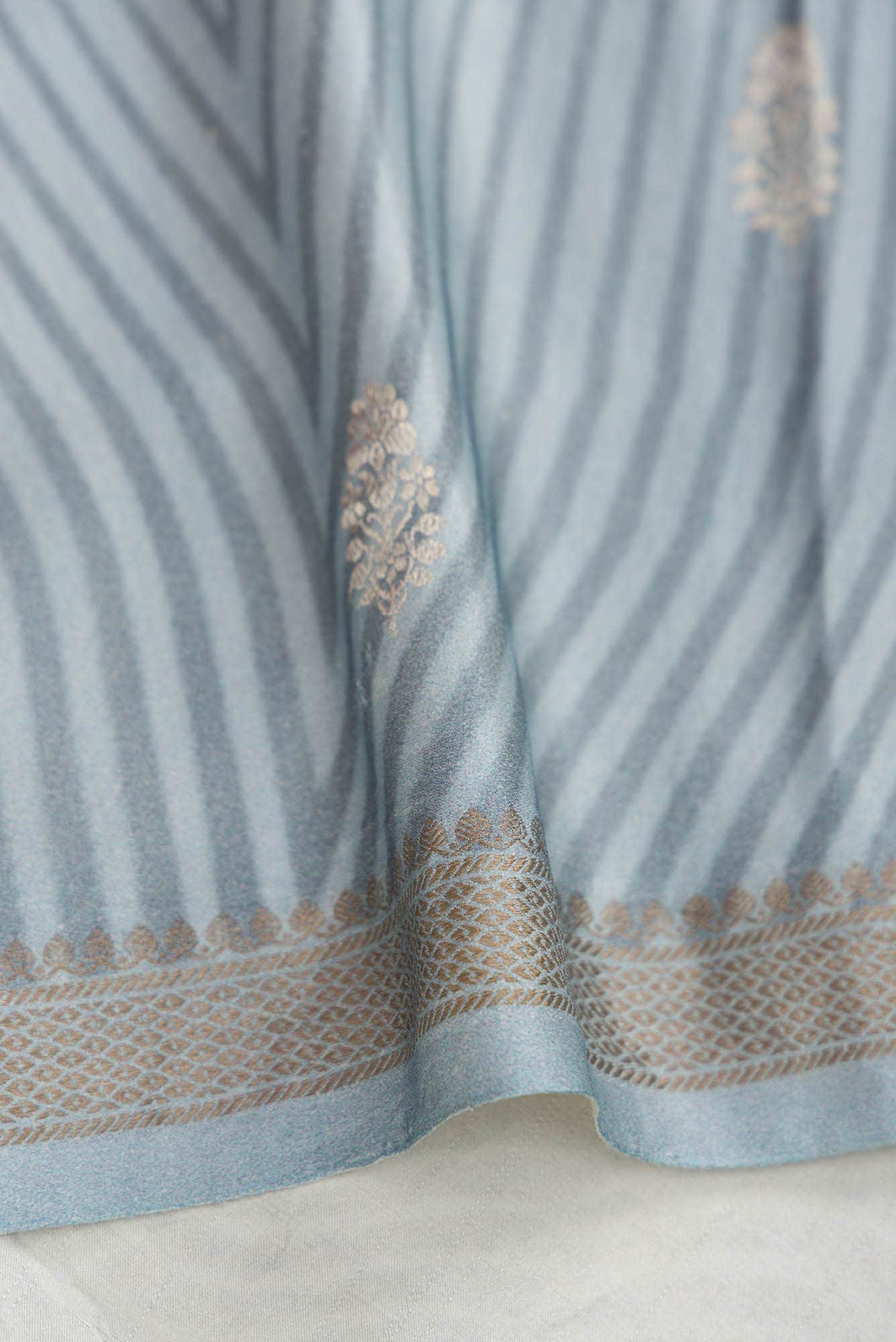 Pink Peach and Lavender Dual Tone Mysore Crepe Sareenf2767170