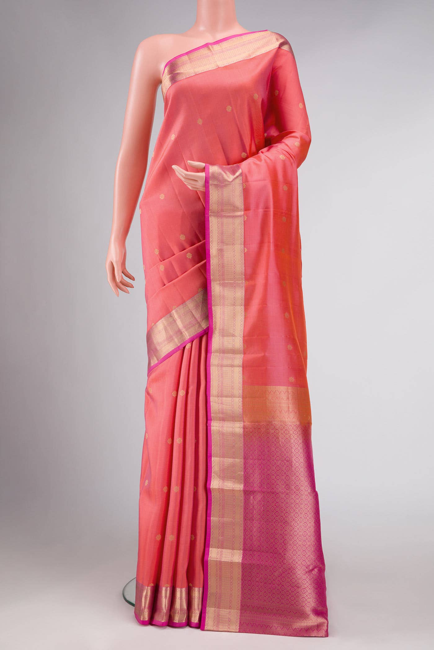 Golden Peach Dual Tone Kanchipuram Silk Saree