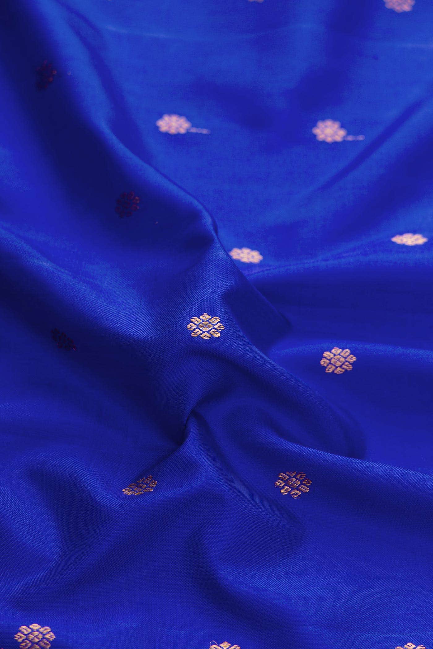 Royal Blue Dual Tone Gadwal Silk Saree