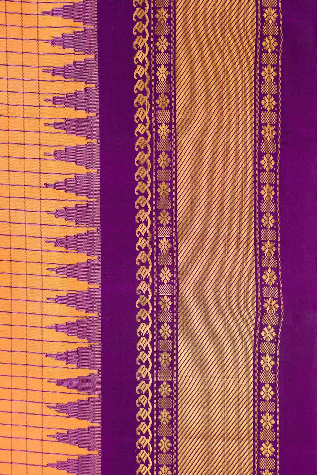 Golden Peach Dual Tone Gadwal Silk Saree