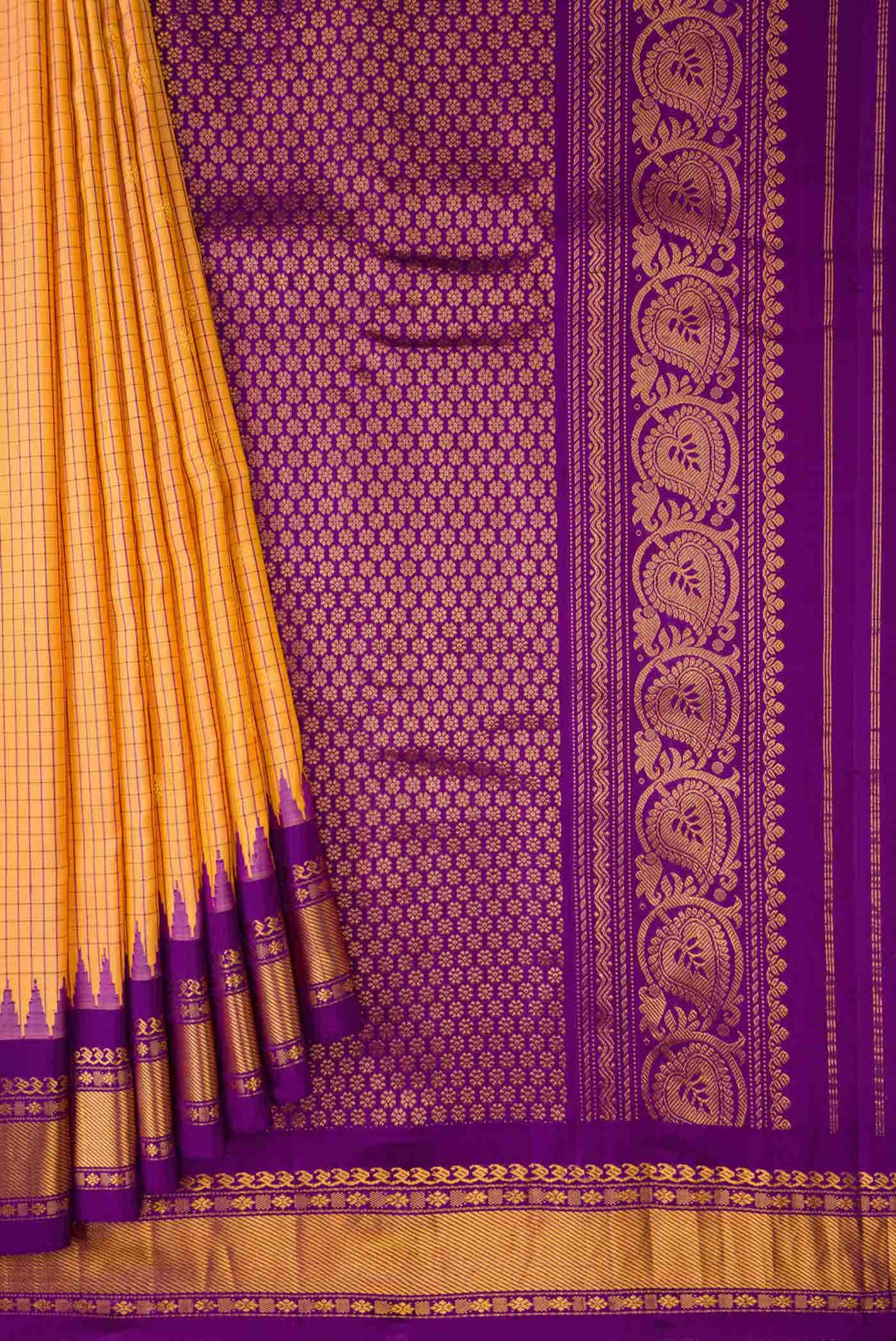Golden Peach Dual Tone Gadwal Silk Saree
