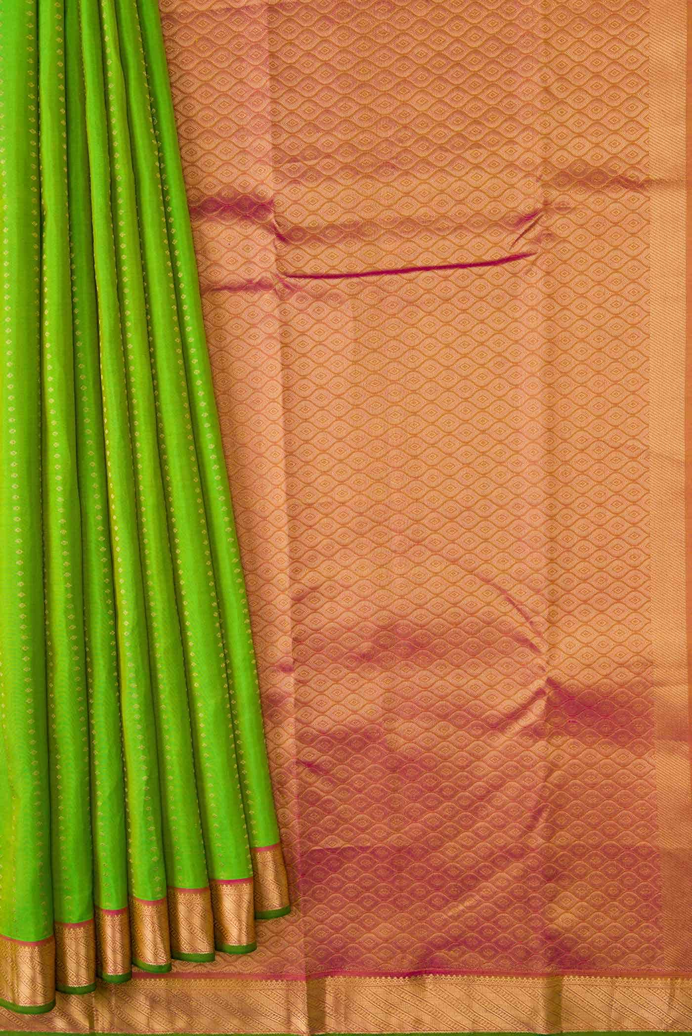 Parrot Green Dual Tone Kanchipuram Silk Saree