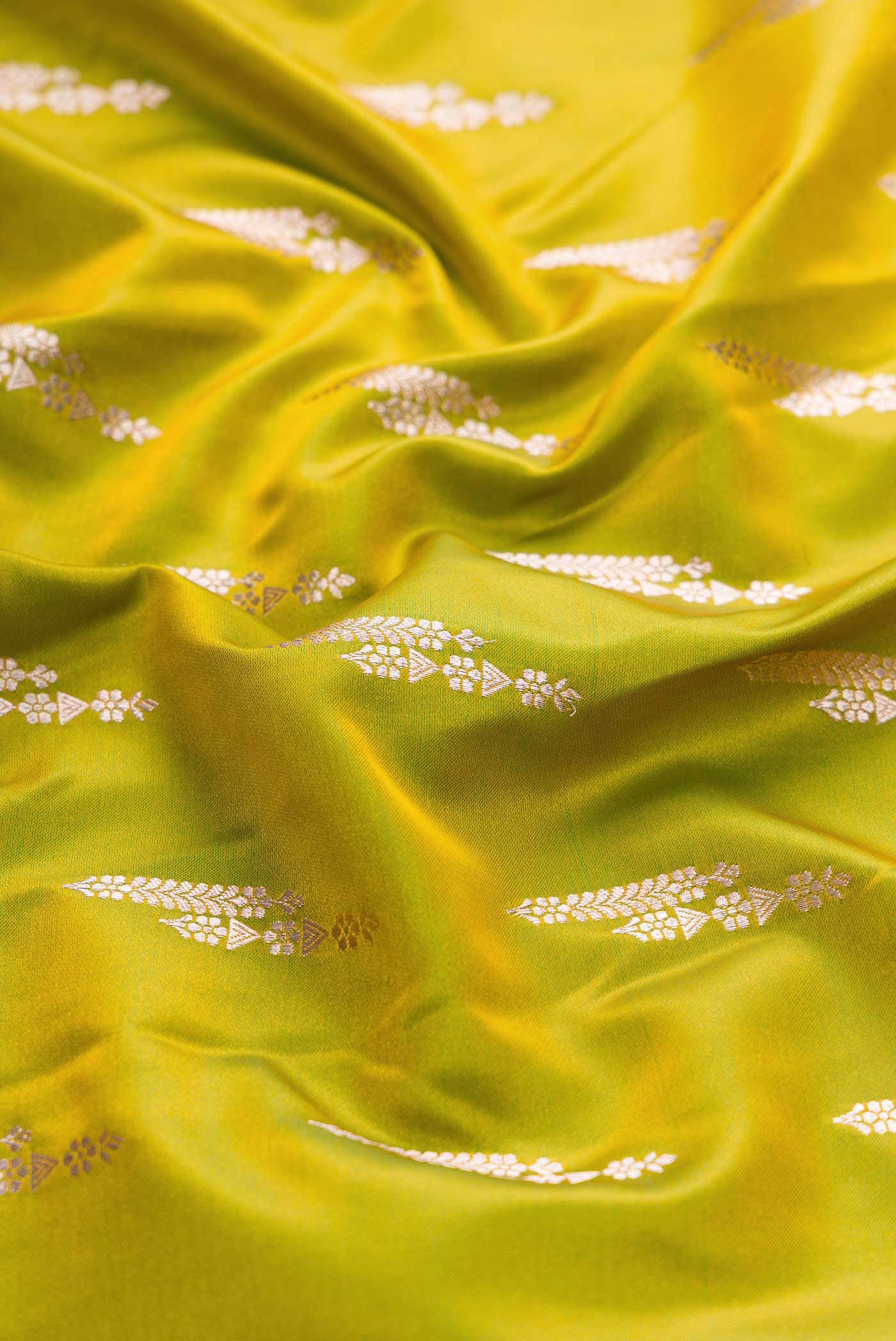 Green Dual Tone Blended Banarasi Silk Saree