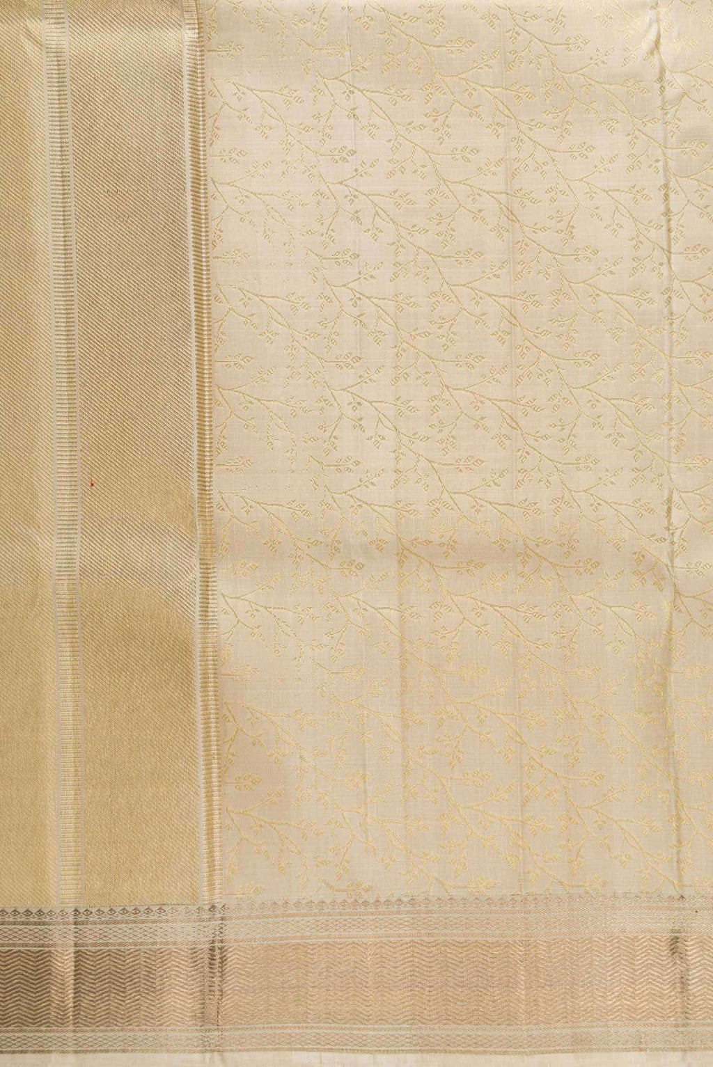 Gold Silk Dhoti With Angavastram (9X 5) Muzham