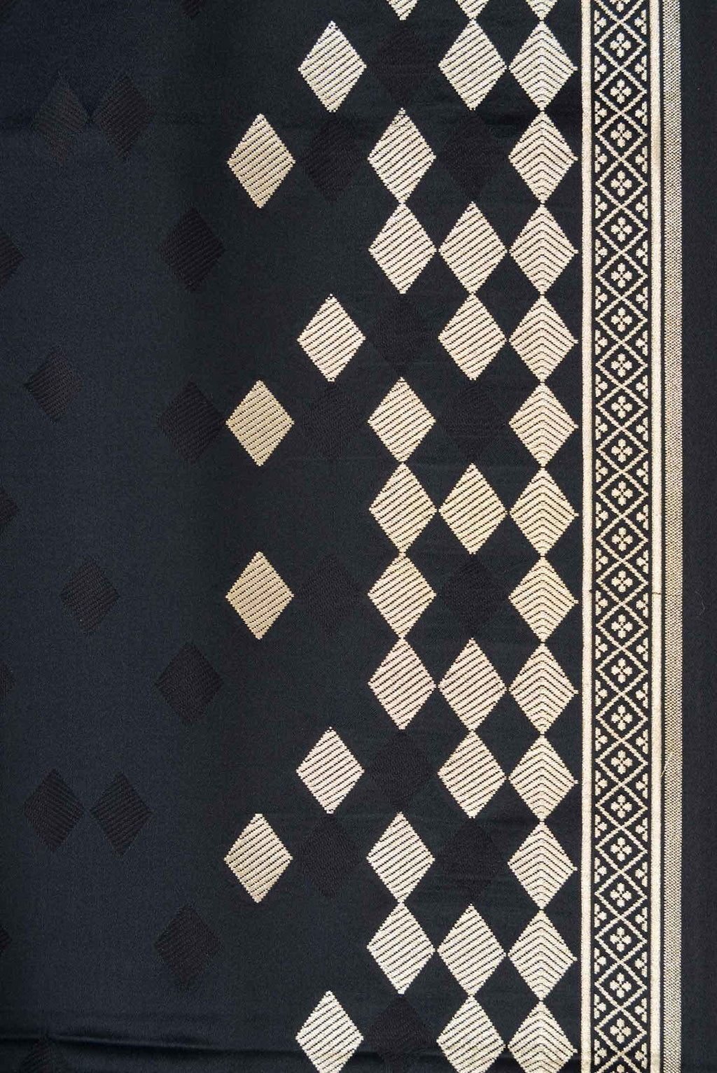 Black Dual Tone Blended Banarasi Silk Saree