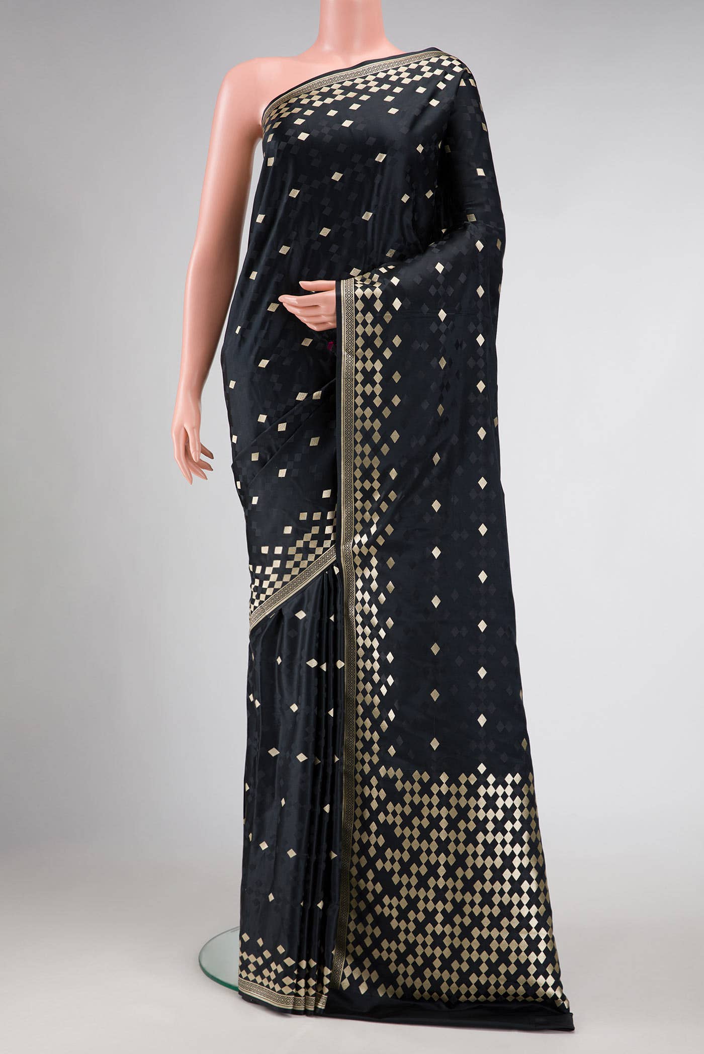 Black Dual Tone Blended Banarasi Silk Saree