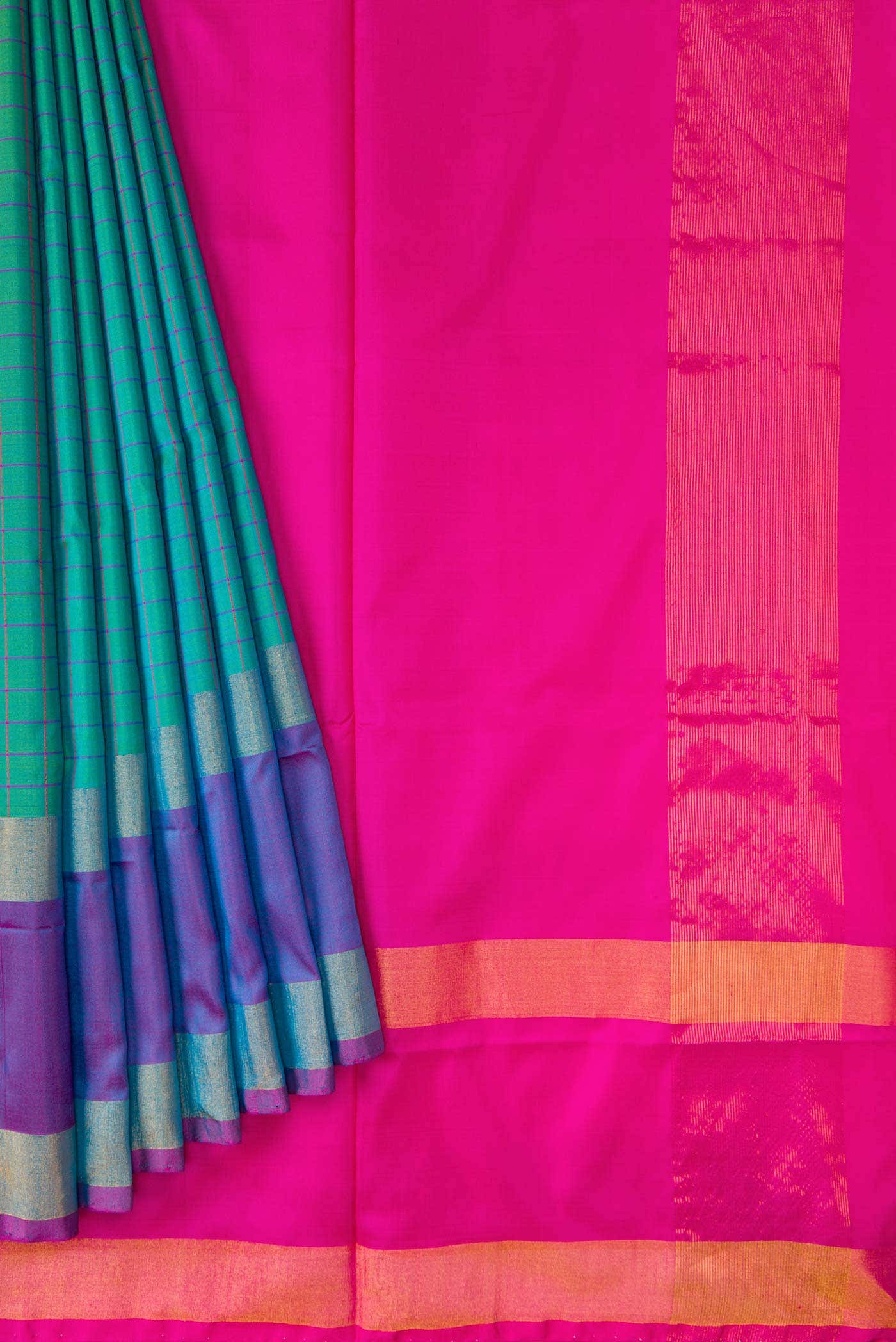 Green Dual Tone Uppada Silk Saree