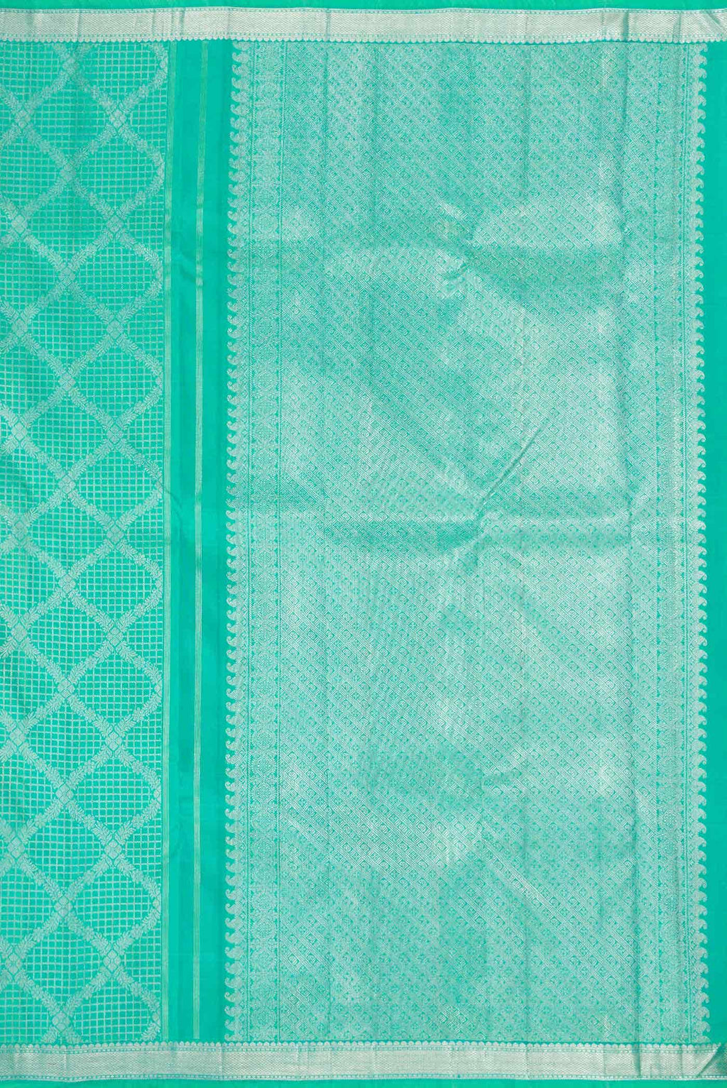 Green Dual Tone Kanchipuram Silk Saree