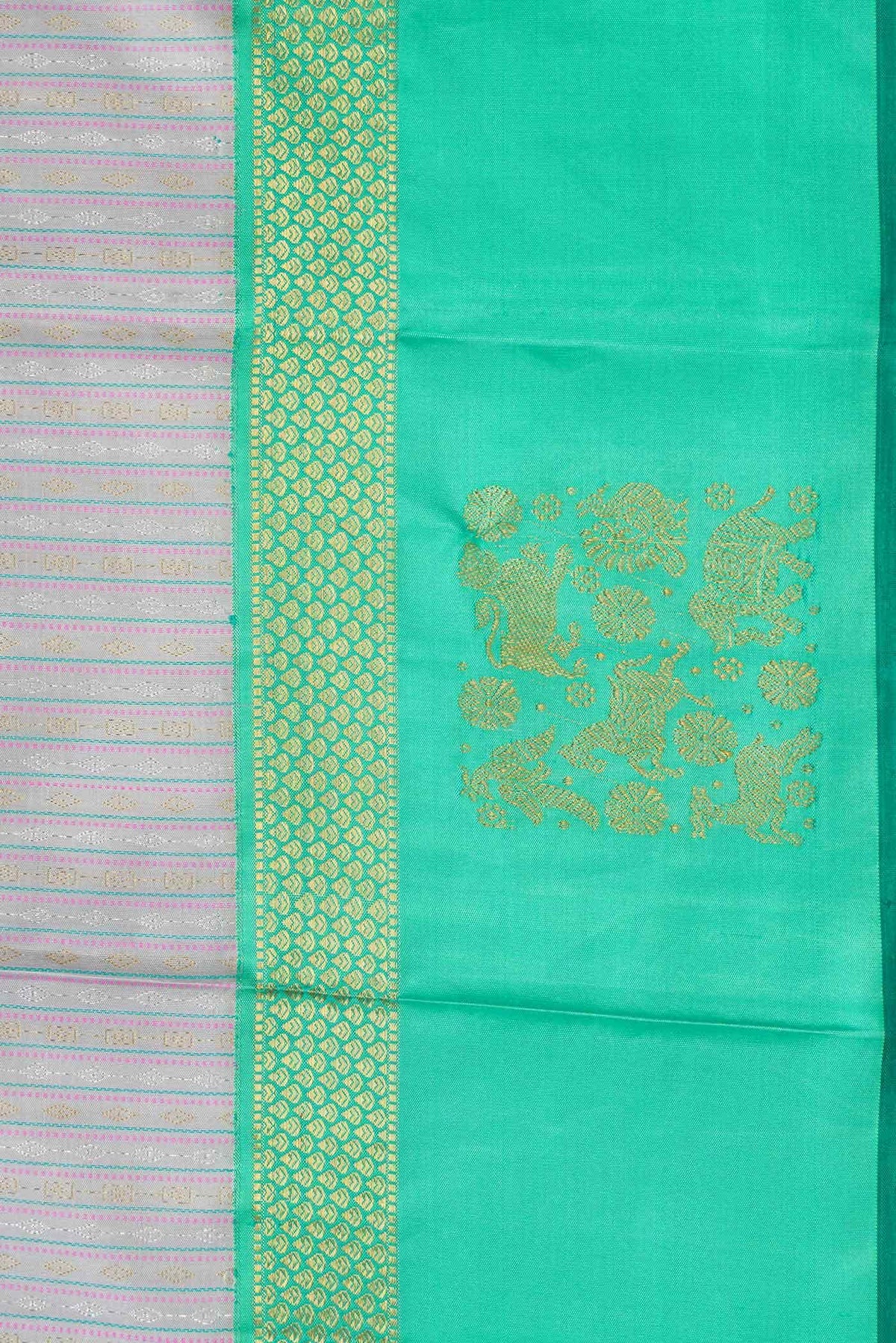 Pure Silk Pure Zari Grey Dual Tone Kanjivaram Saree