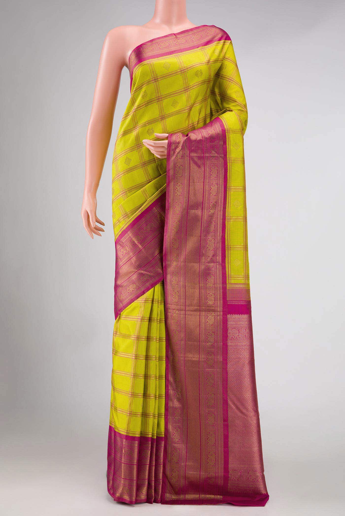 Parrot Green Kanchipuram Silk Saree