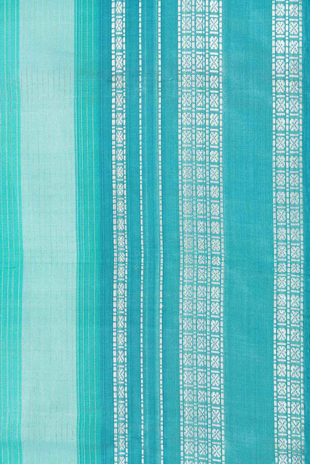 Green and Grey Dual Tone Kanchipuram Silk Saree