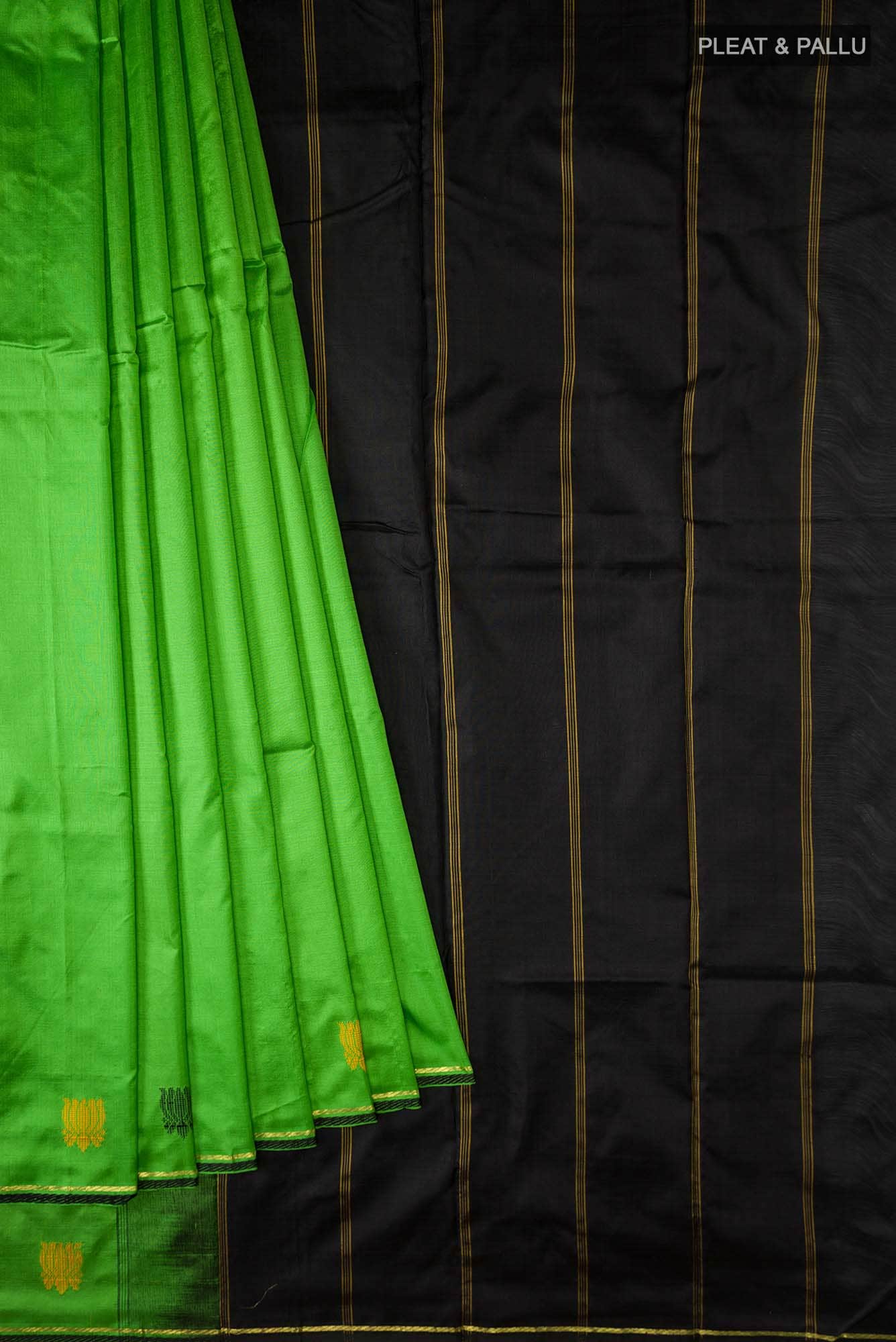 Parrot Green Kanchipuram Silk Saree