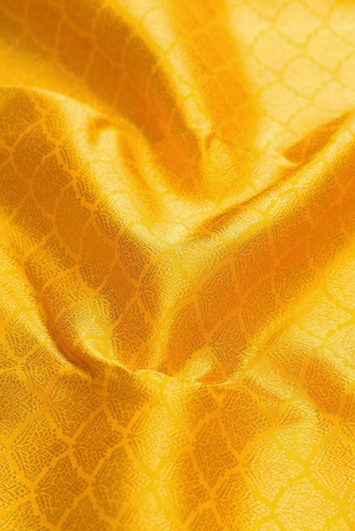 Pure Silk Pure Zari Yellow Dual Tone Kanchipuram Saree