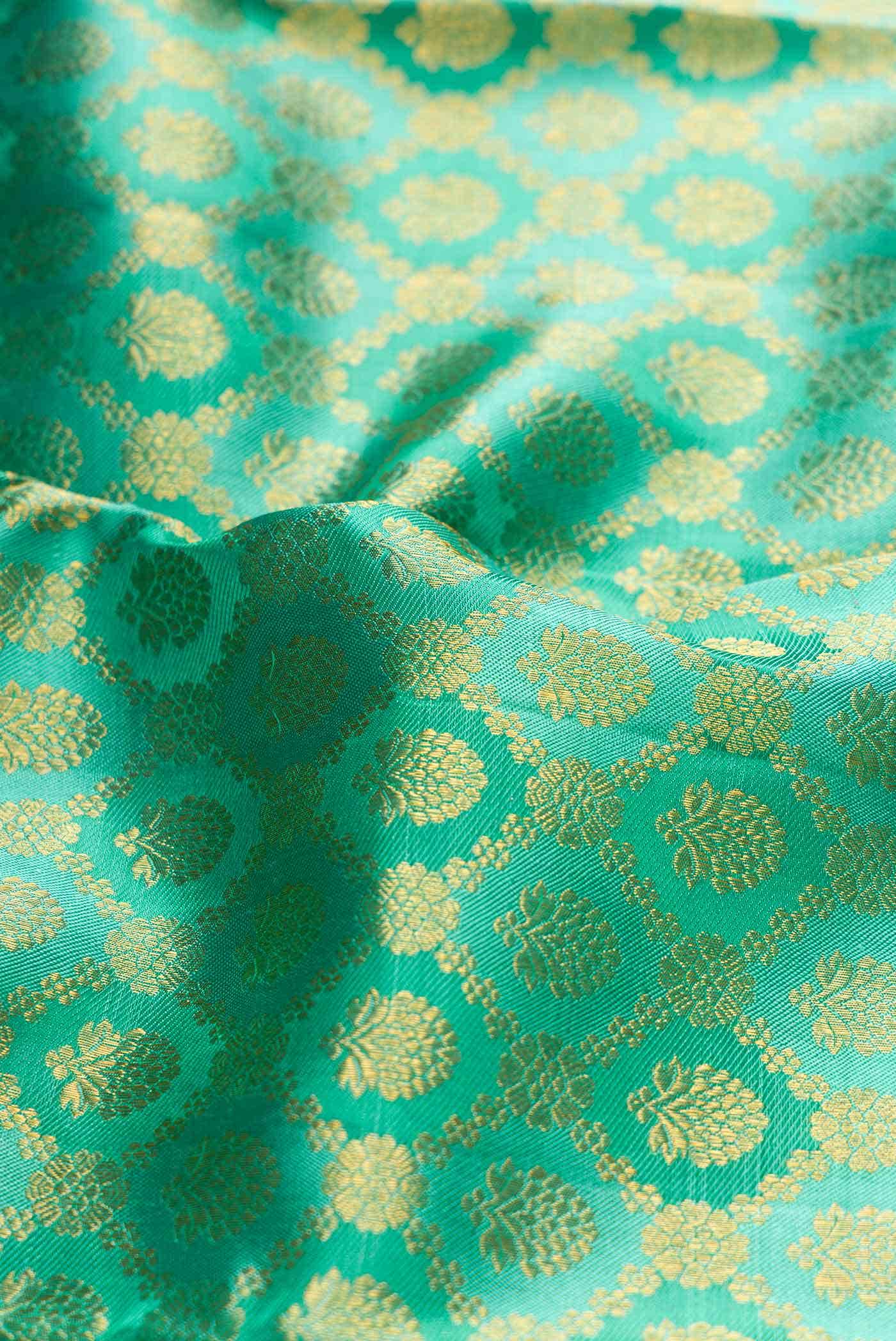 Pure Silk Pure Zari Green Dual Tone Kanchipuram Saree