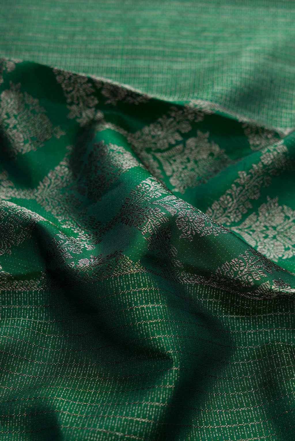 Green Dual Tone Kanchipuram Silk Saree