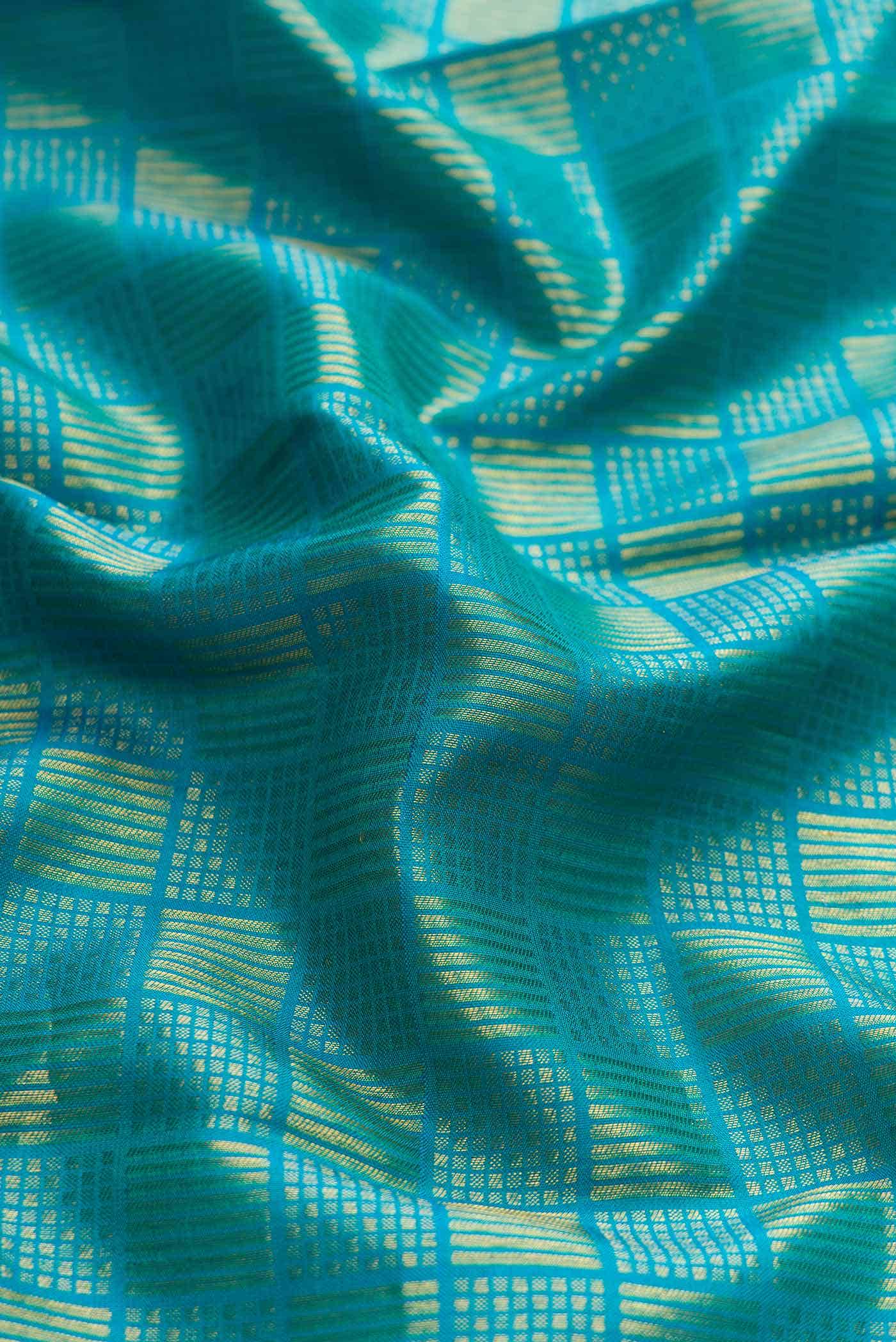 Green Dual Tone Kanchipuram Silk Saree